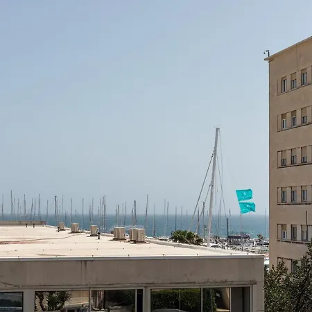 Andra Apartment