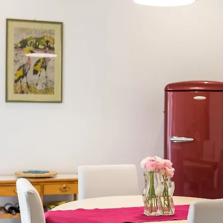 Andra Apartment
